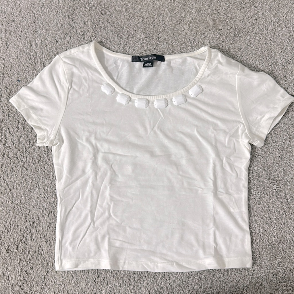 White Basic Crop Top